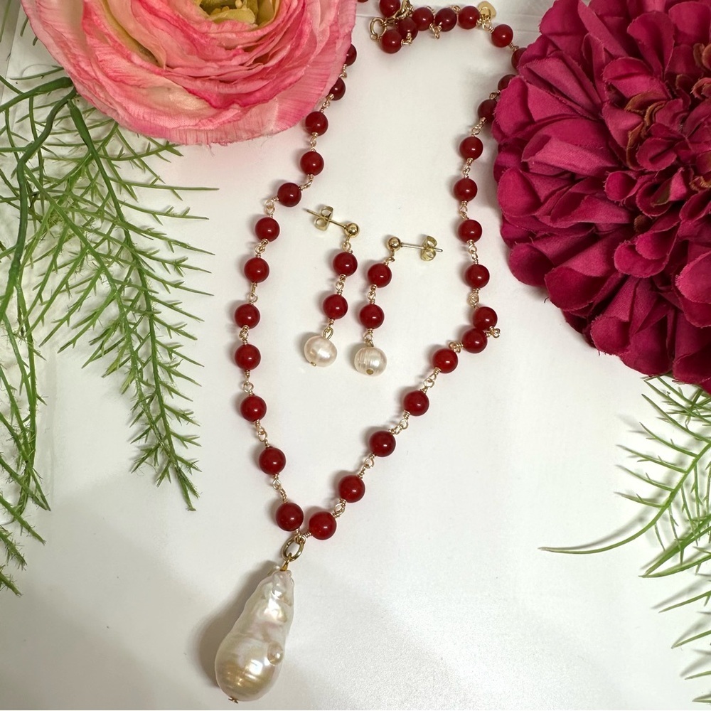 NEW⚜️Red Jade & Freshwater Pearl Handmade Earrings - Picture 5 of 5